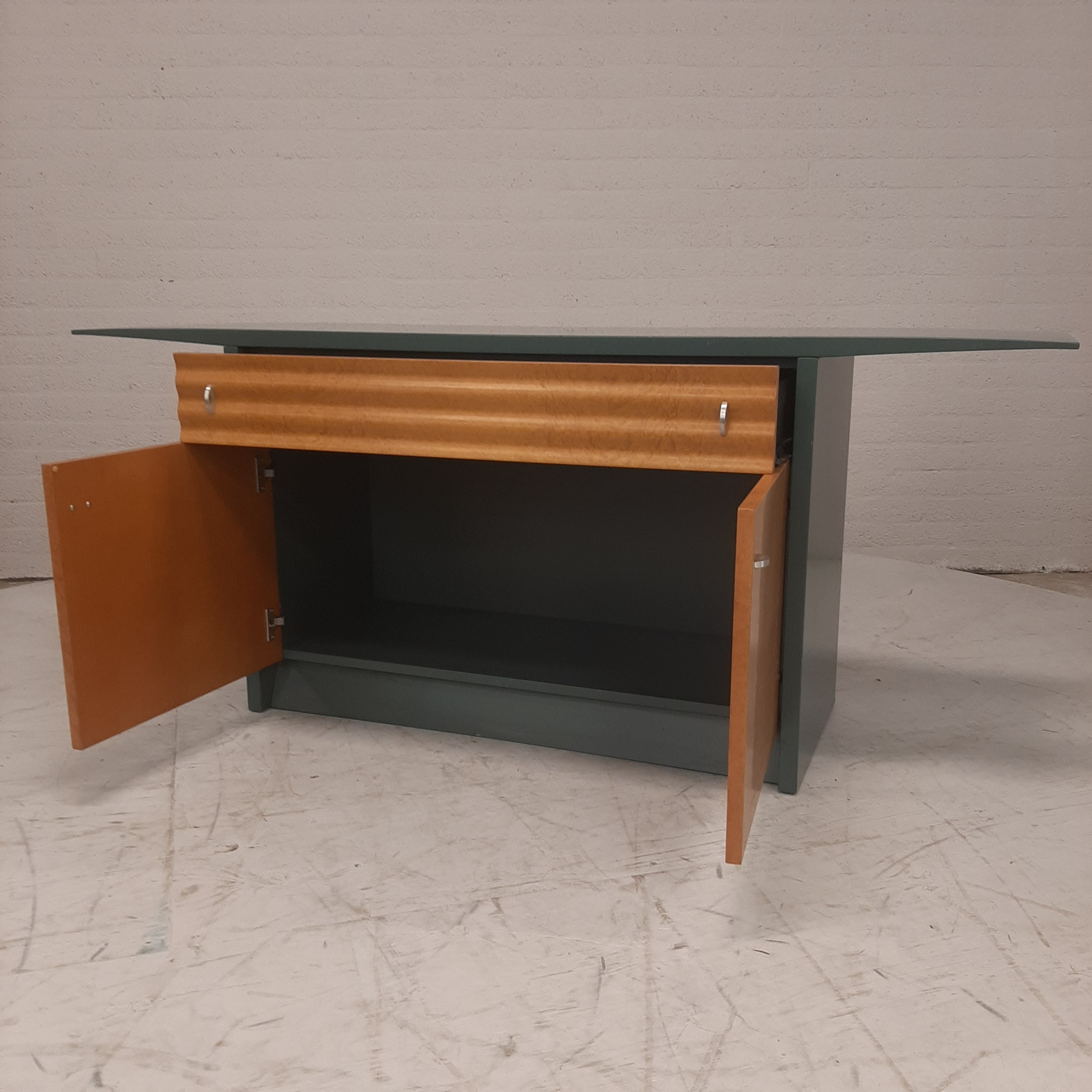 Postmodern / art deco dressoir
