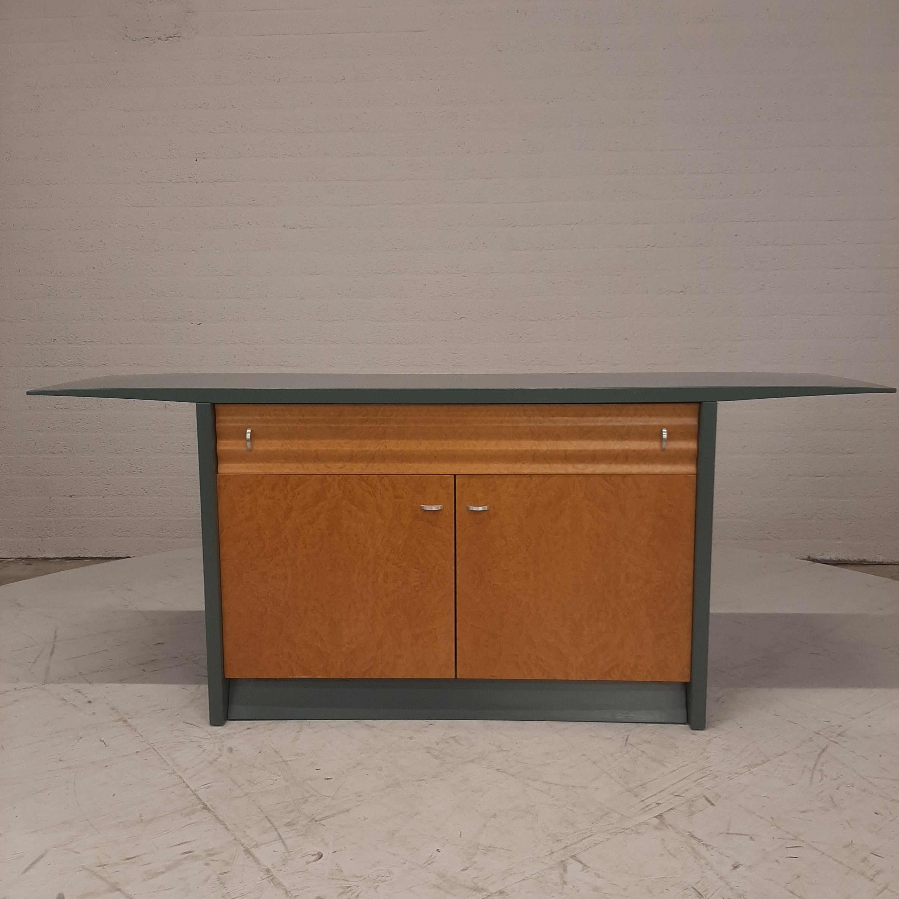 Postmodern / art deco dressoir
