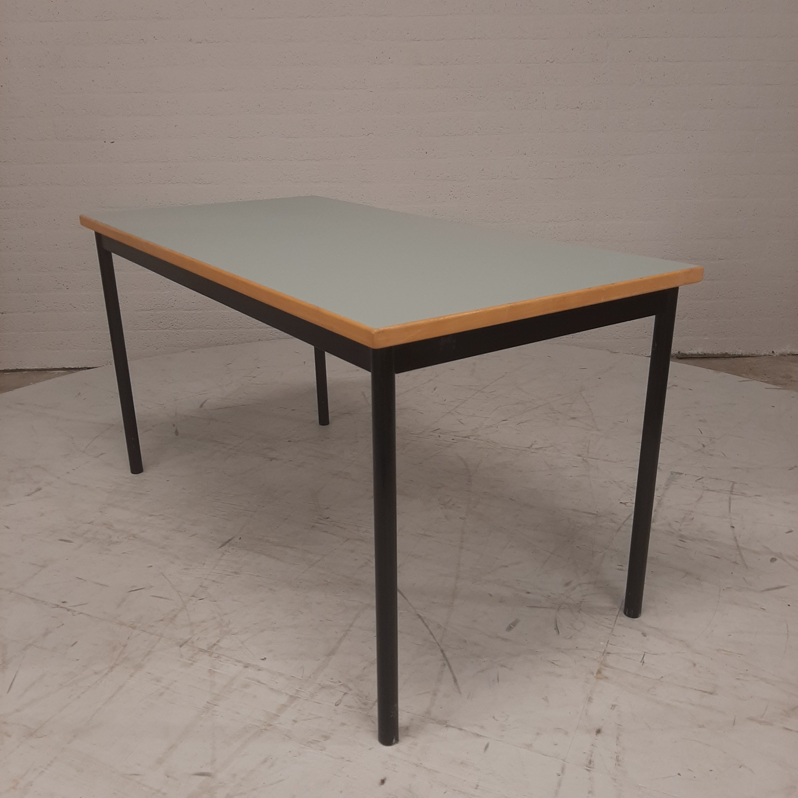 Eettafel / vergadertafel mintgroen blad