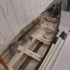 Model zeilboot in zwart / wit
