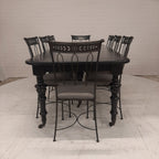 Set eettafel met 8 ijzeren Hobel Nizza stoelen