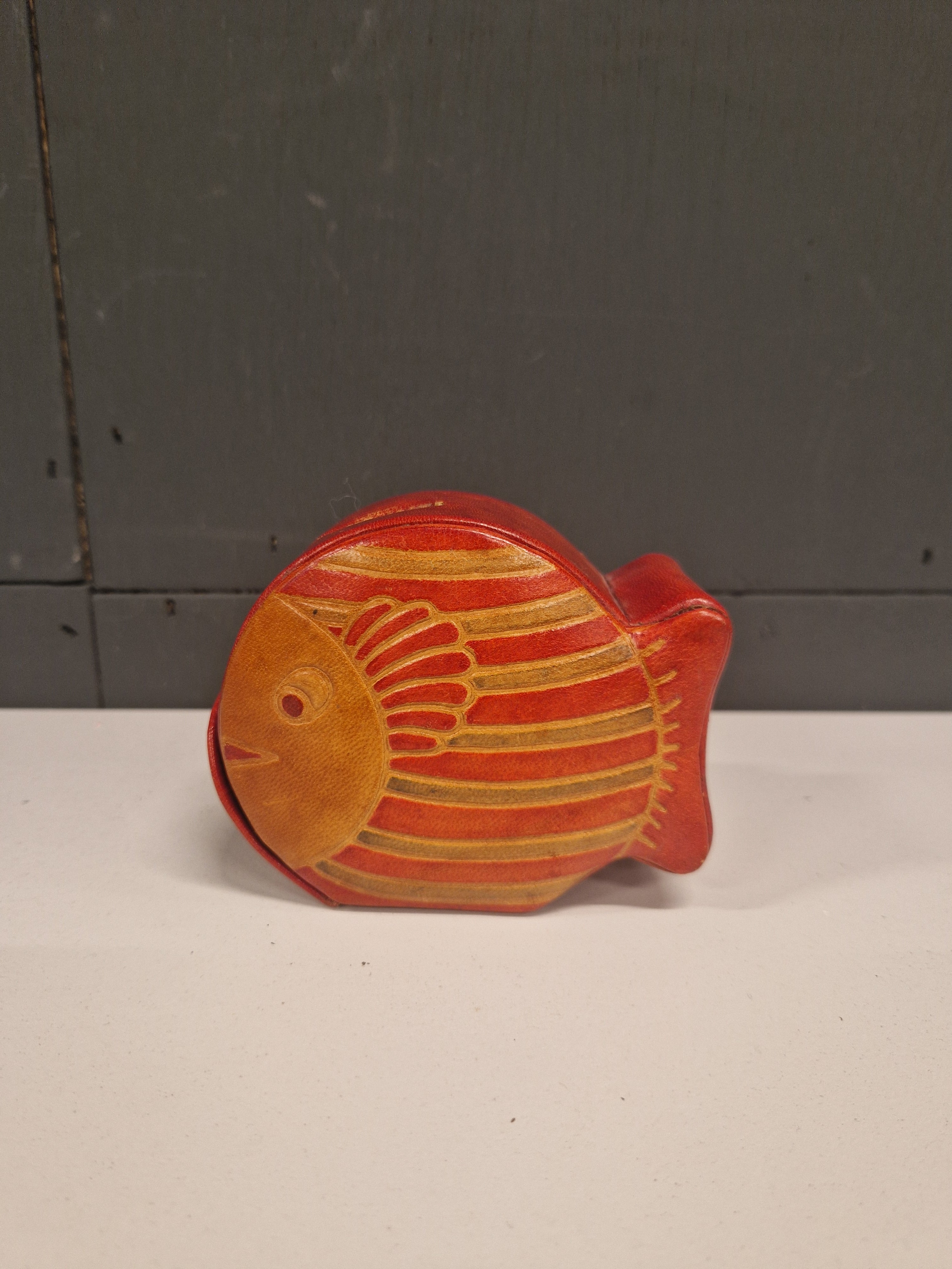 VINTAGE LEATHER EMBOSSED FISH BANK