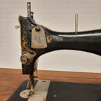 Gazelle trapnaaimachine in meubel