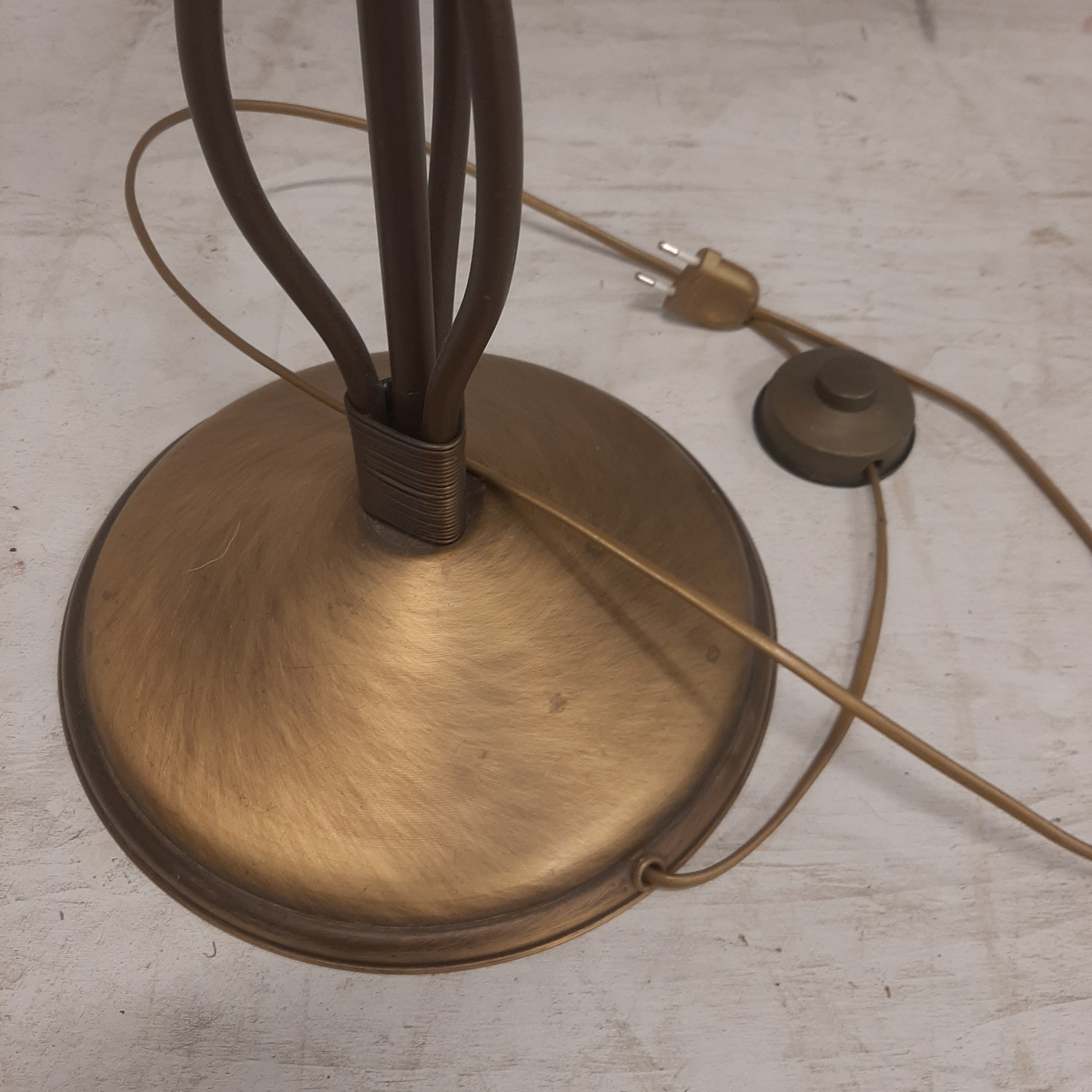 Vintage staande lamp messing golvende poot