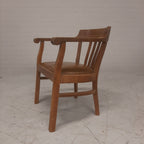 Thonet model armstoel bruin leren zitting