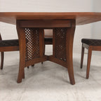 TS design tafel met vier stoelen