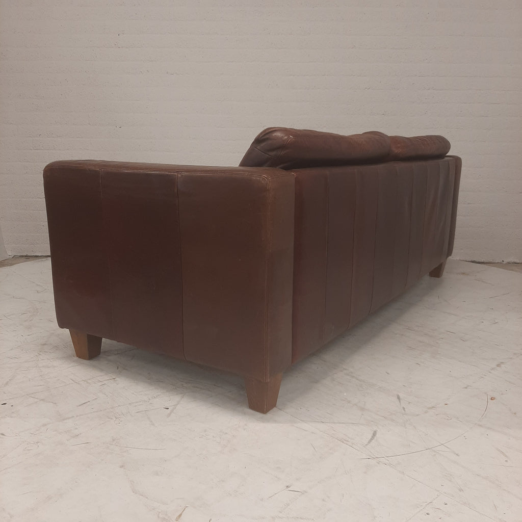 Lederen bank bruin