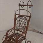 Antieke poppenwagen