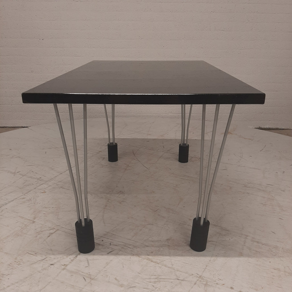 Design tafel met black calaxy granieten blad