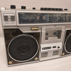 Sanyo 4 band cassette recorder