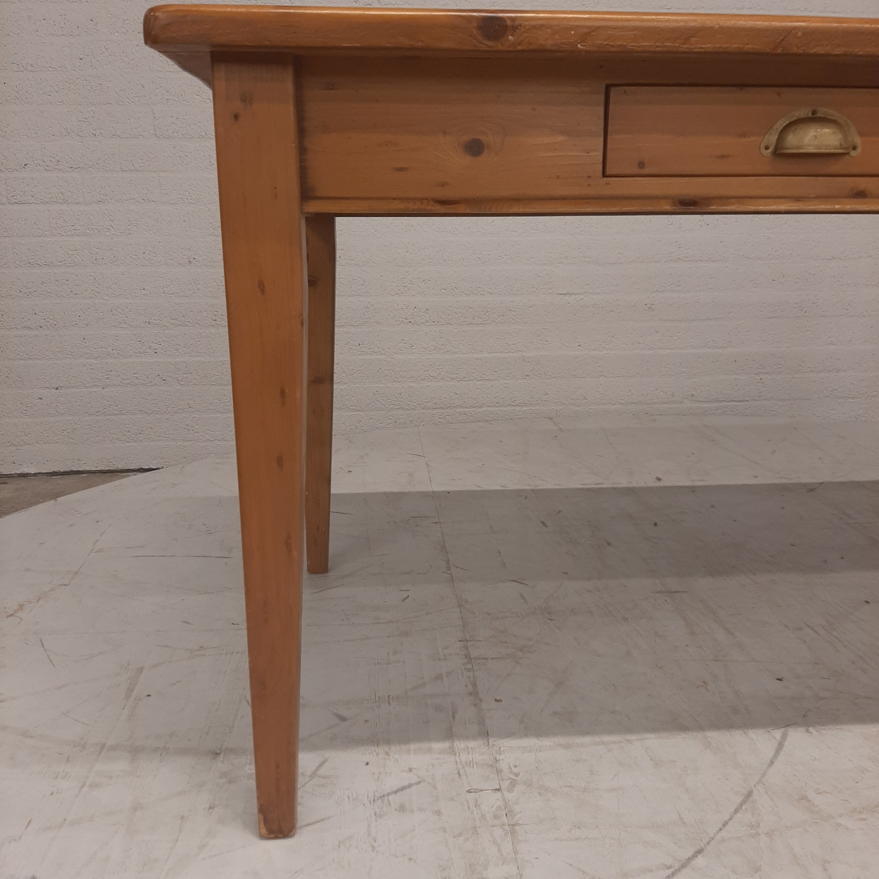 Grenen bureau / tafel