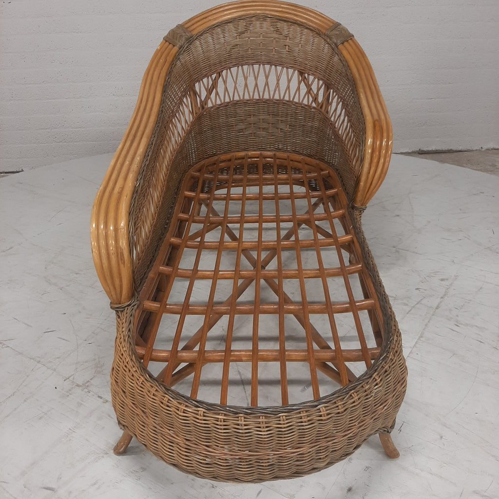 Vintage rotan chaise longue