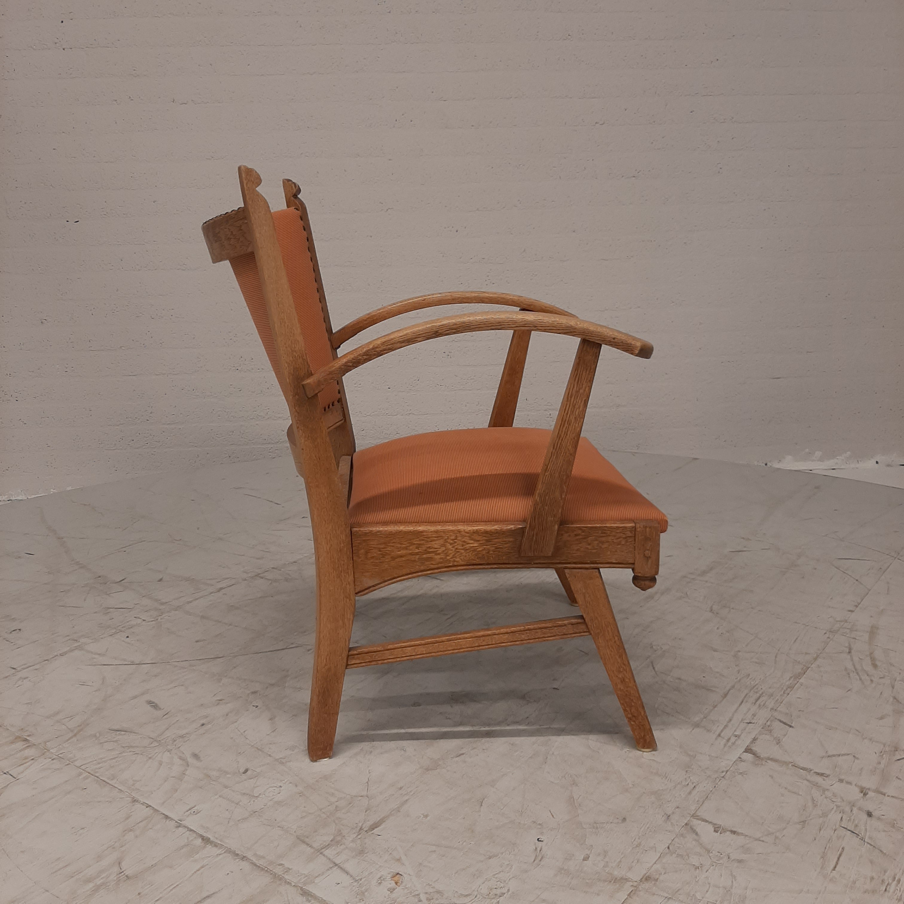 Vintage eiken fauteuil oranje bekleding