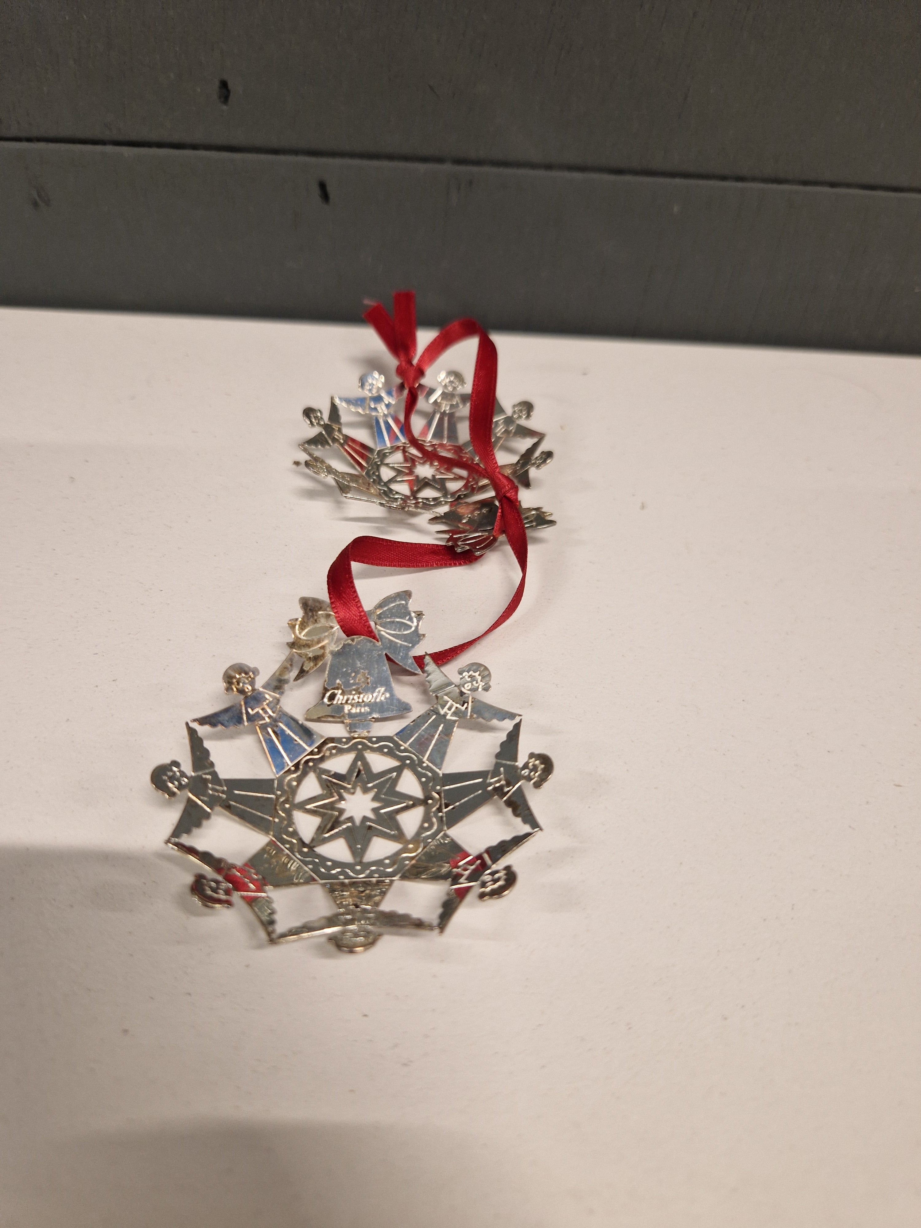 Gesigneerde kerstornamenten