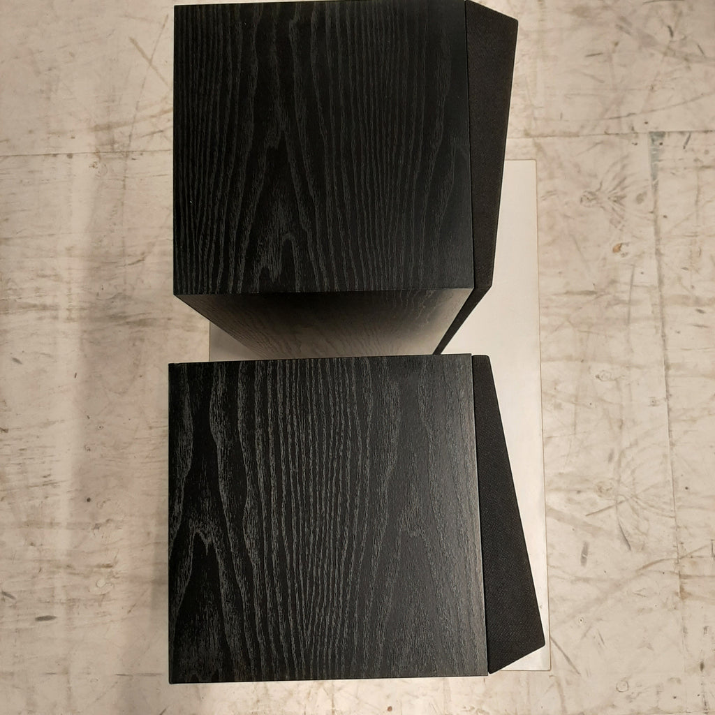 B&W 202i speakers