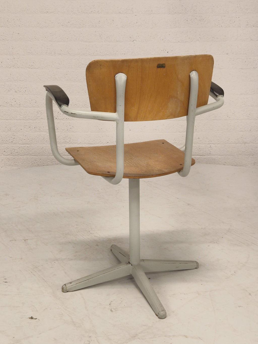 Industriele atelierstoel