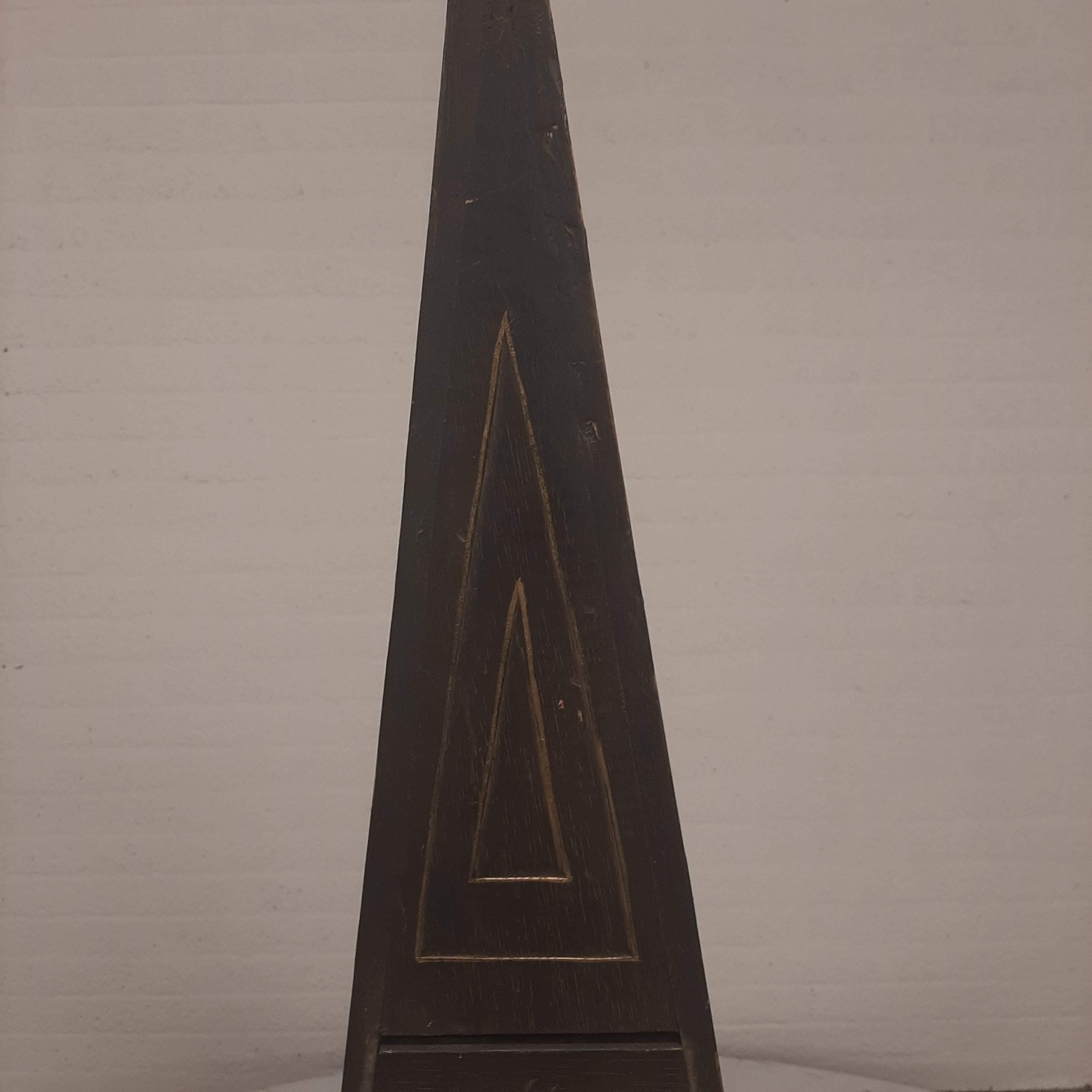 Piramide kastje