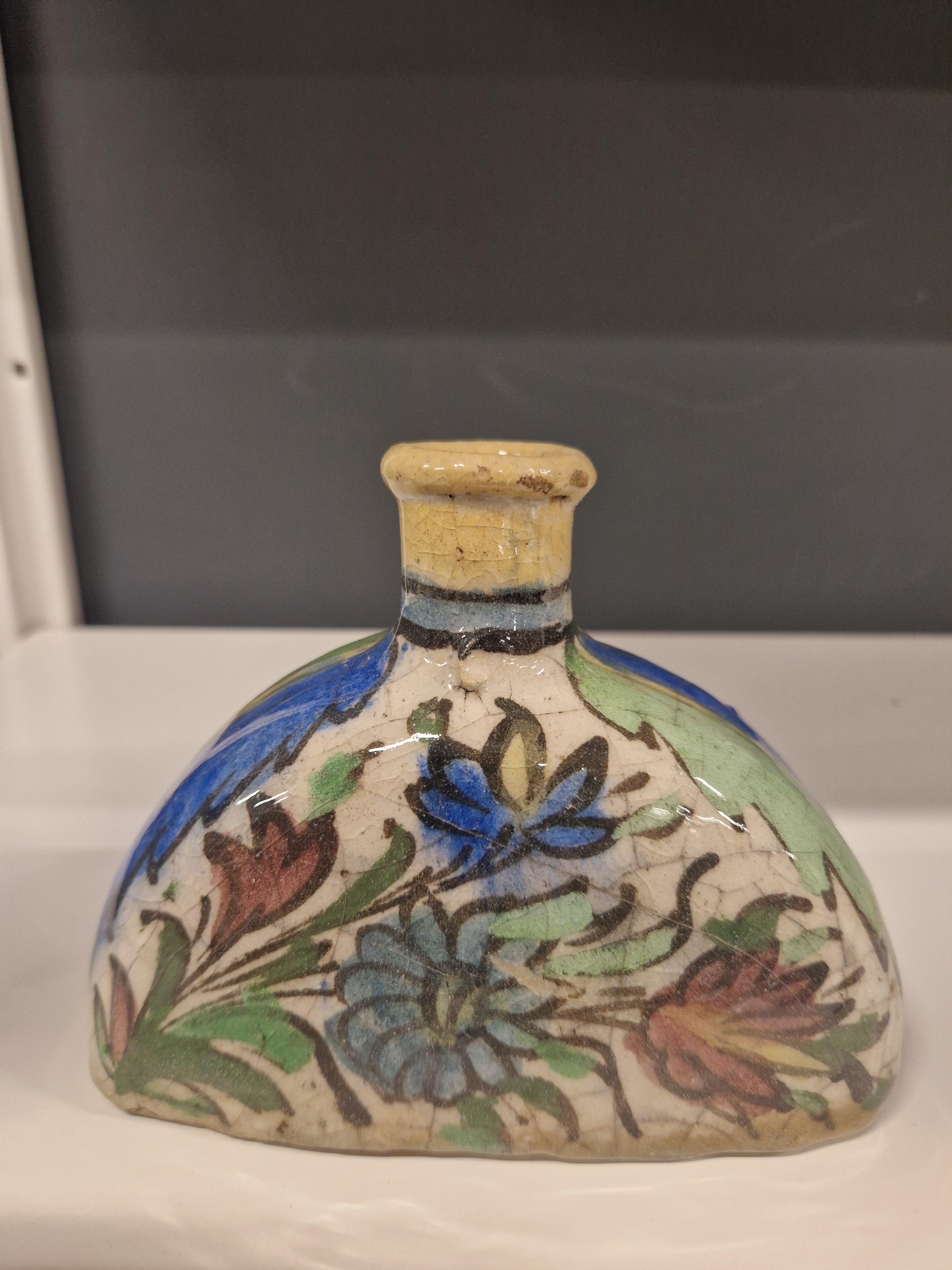 Qajar porselein rond 1880