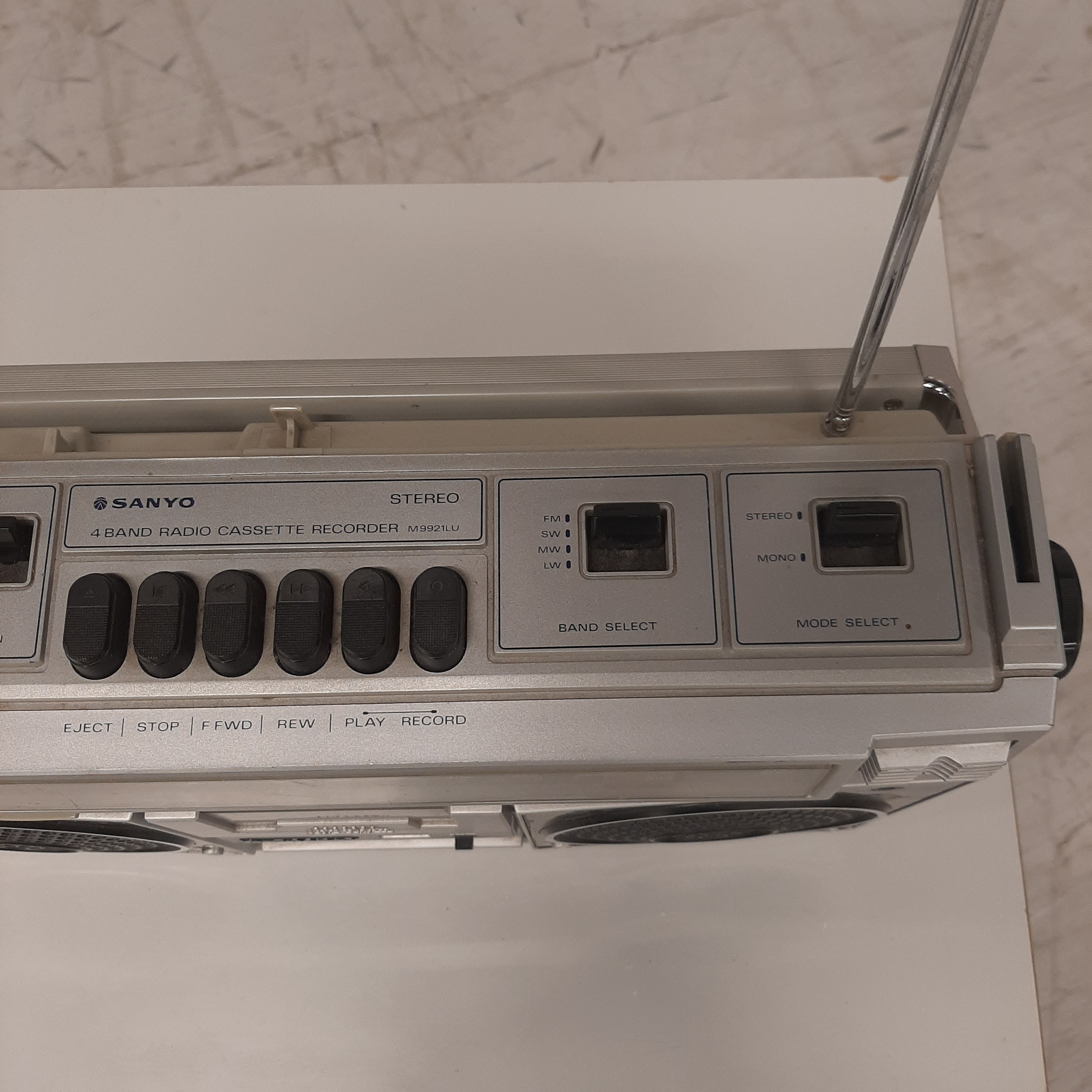 Sanyo 4 band cassette recorder