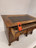 Bureau met laden vroeg twintigste eeuw