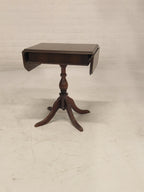 Bijzettafel, hangoor