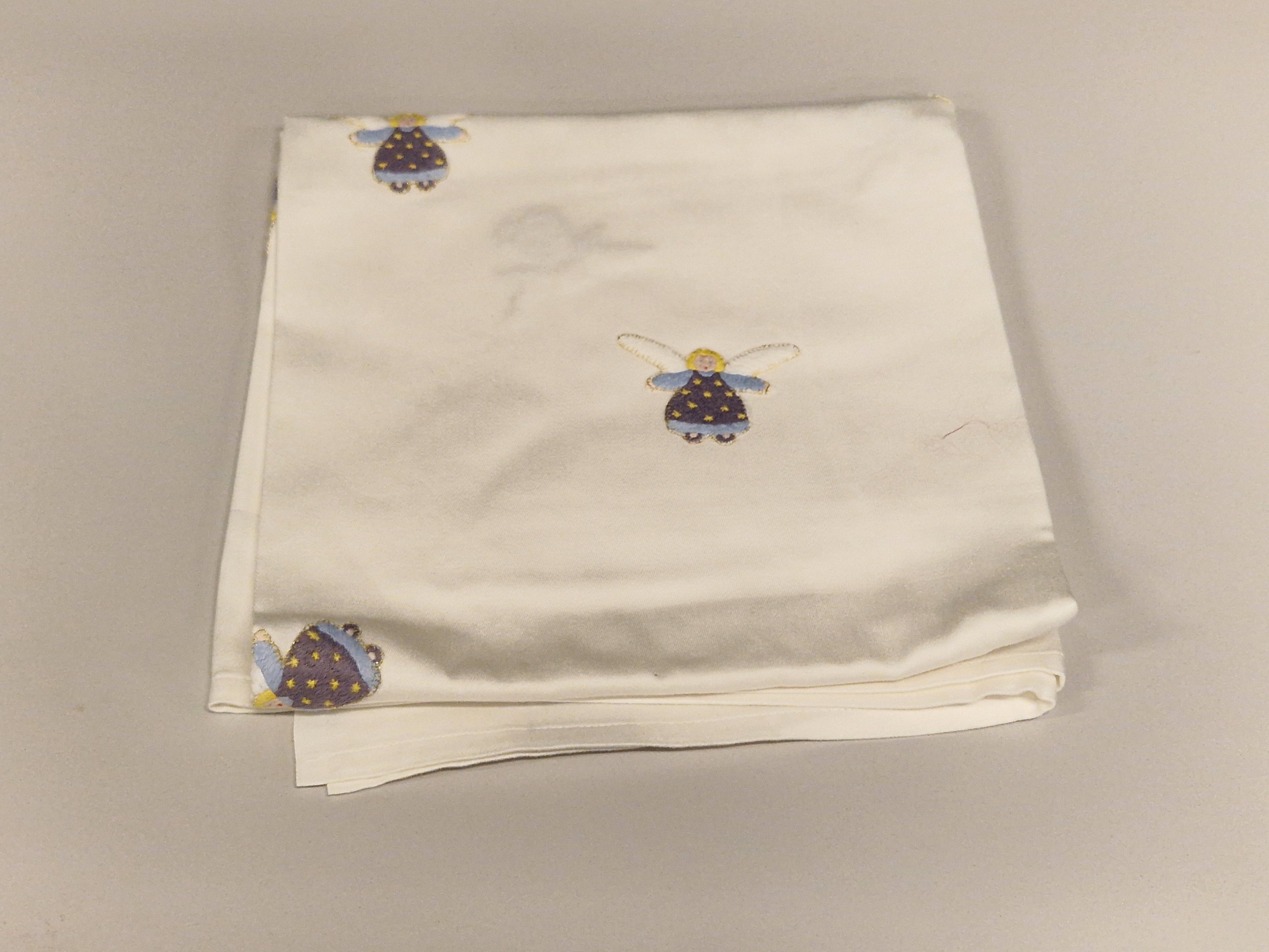 Duitse kerst tafelkleden per stuk 20 euro, linnen, damast etc...