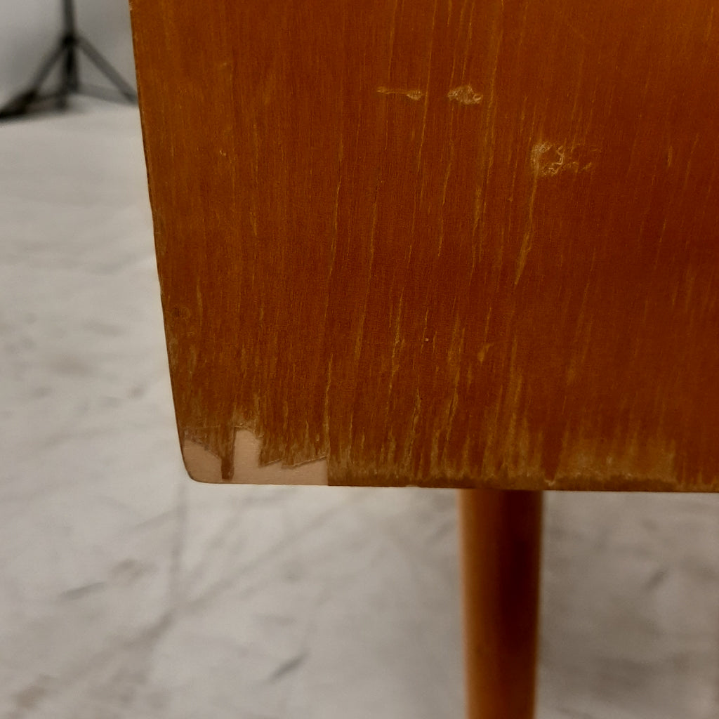 Houten kastje 4 lades en deurtje