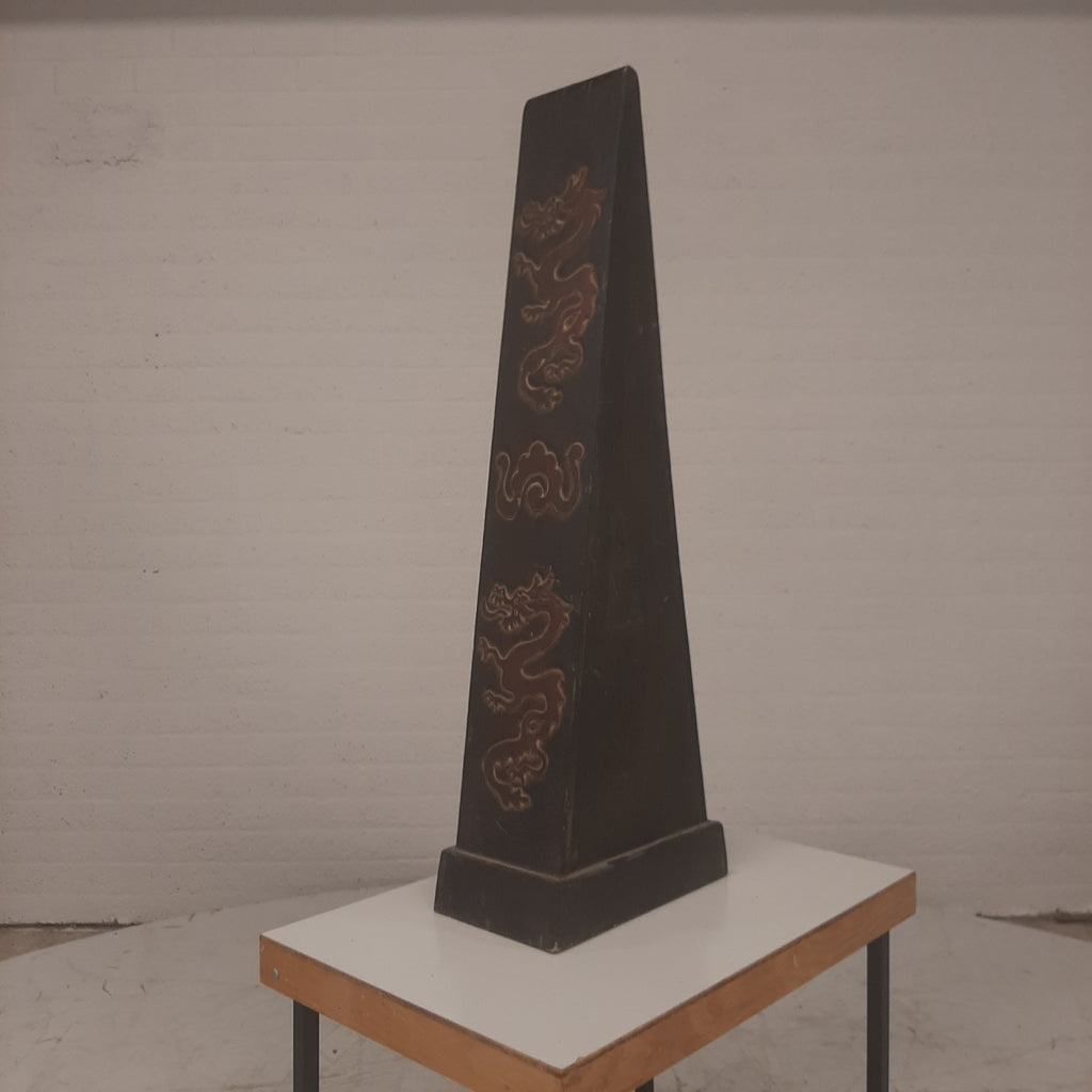 Piramide kastje