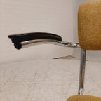 Buisframestoel gele bekleding