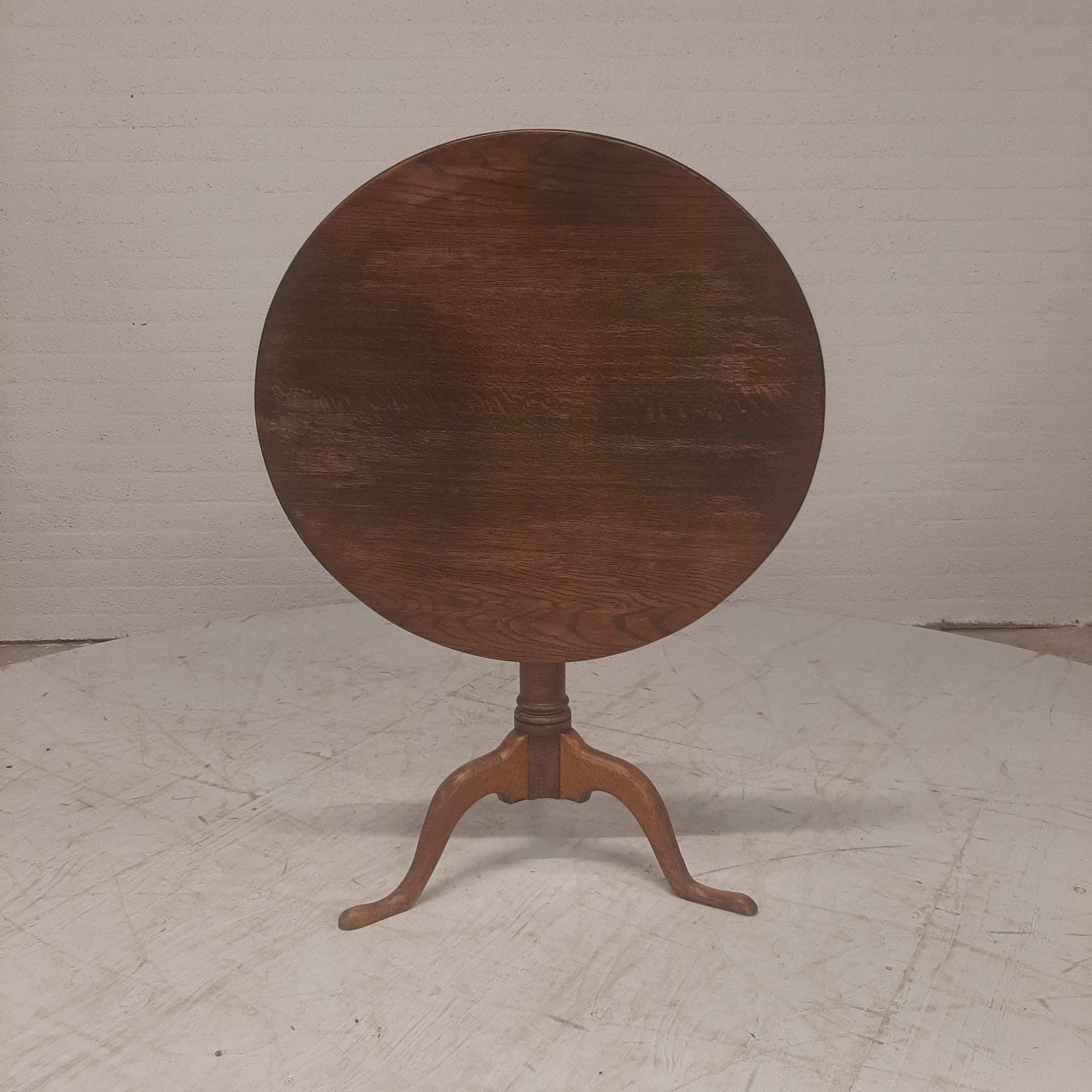 Kleine ronde keukentafel driepoot opklapbaar