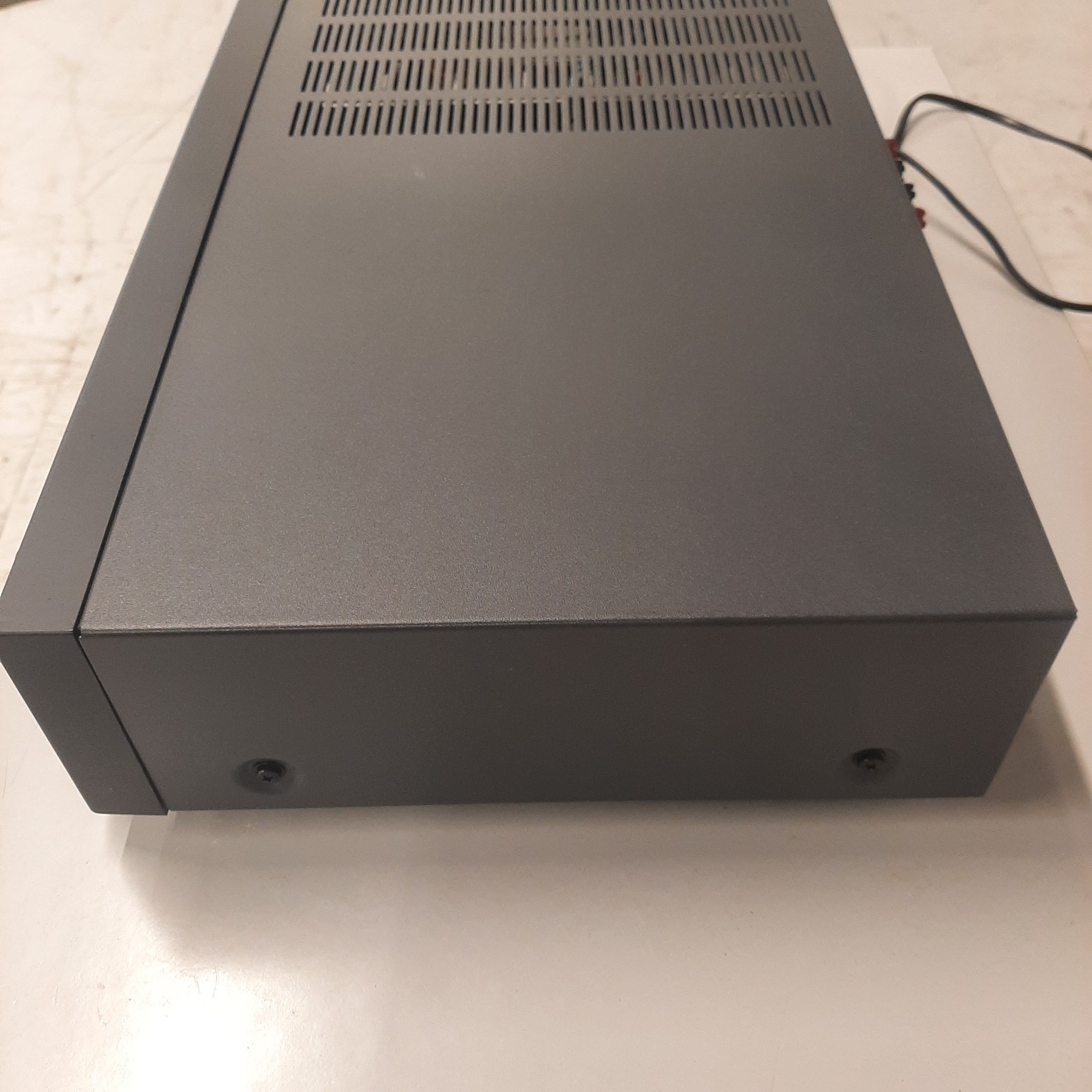 NAD 302 versterker