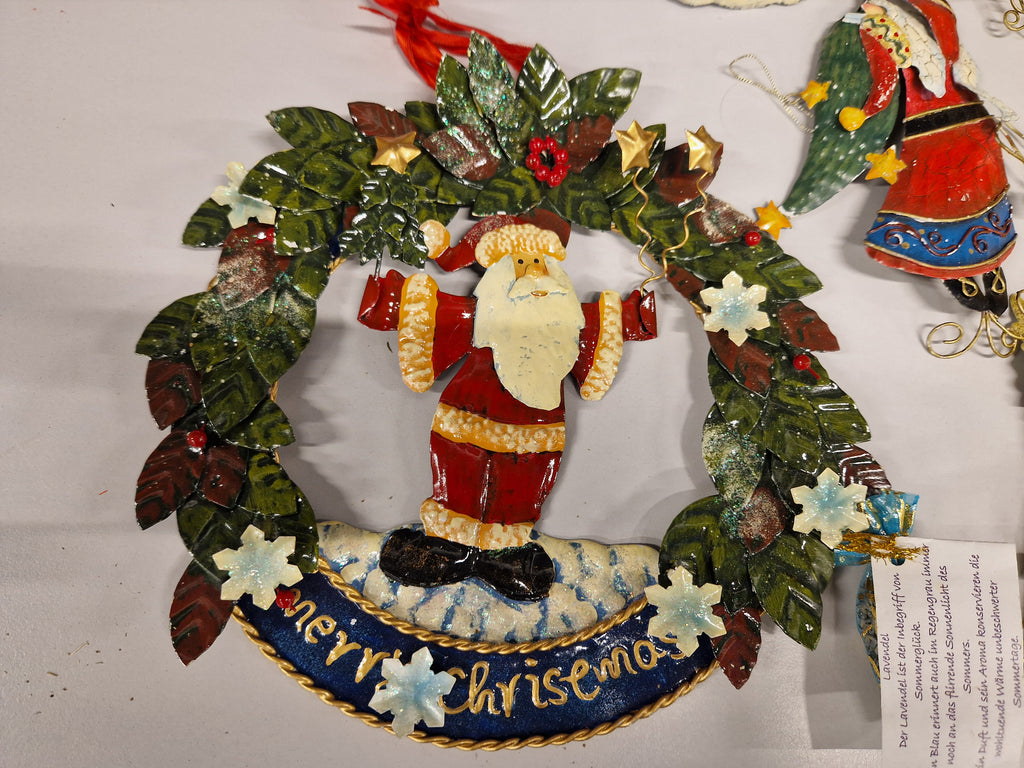 Krans merrie christmas, met drie extra figuren