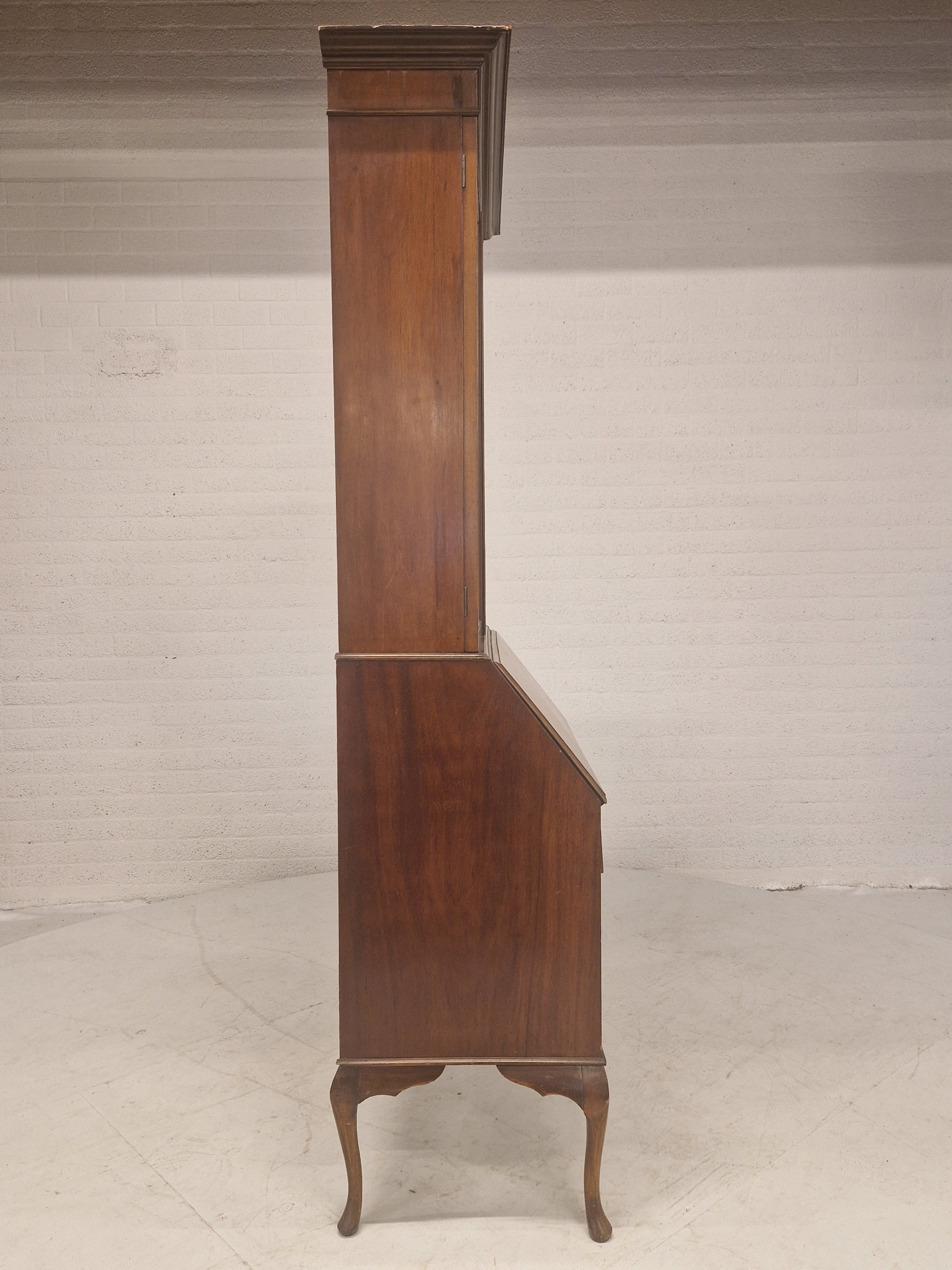 Engels bureau, secretary desk