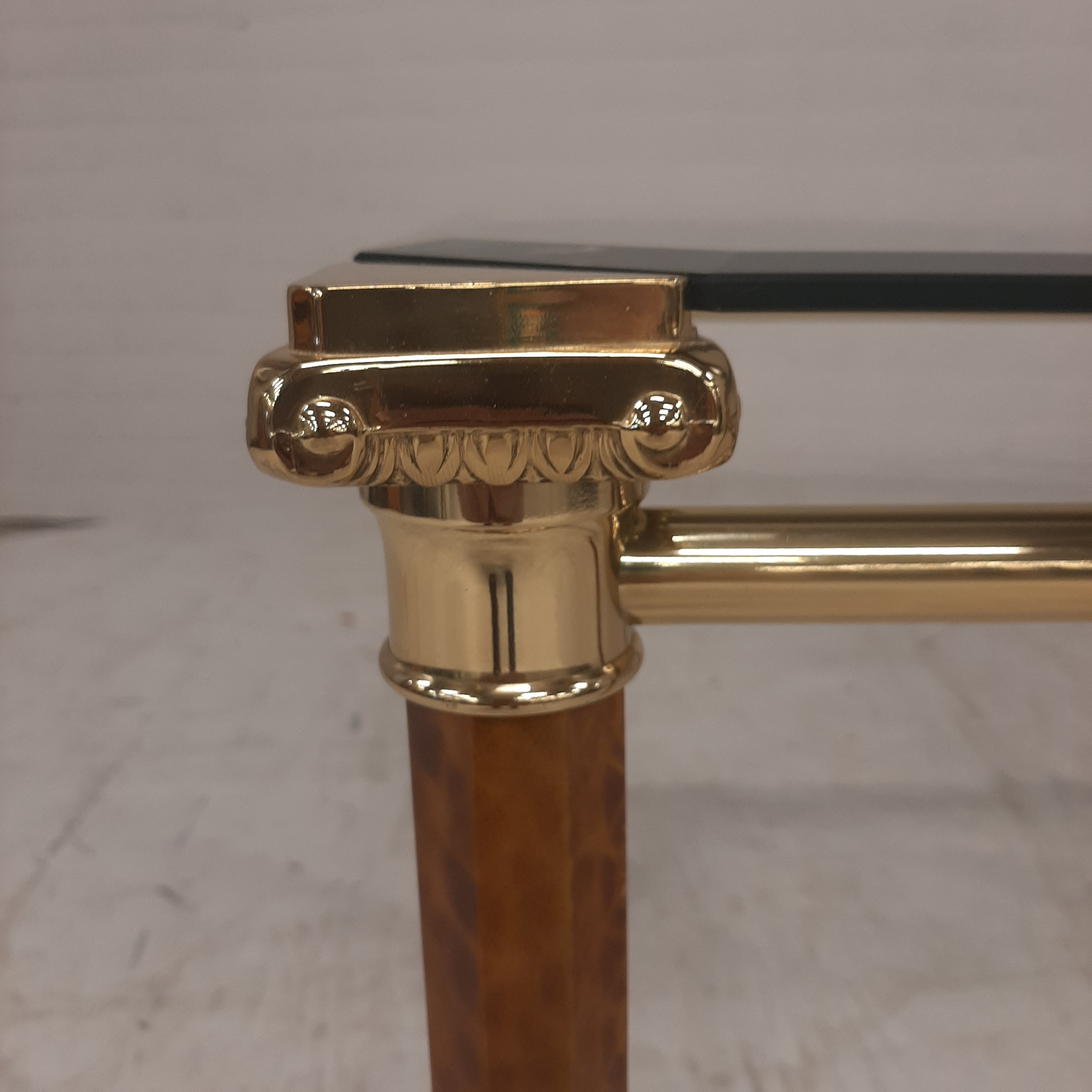 Bijzettafeltje messing met glasplaat