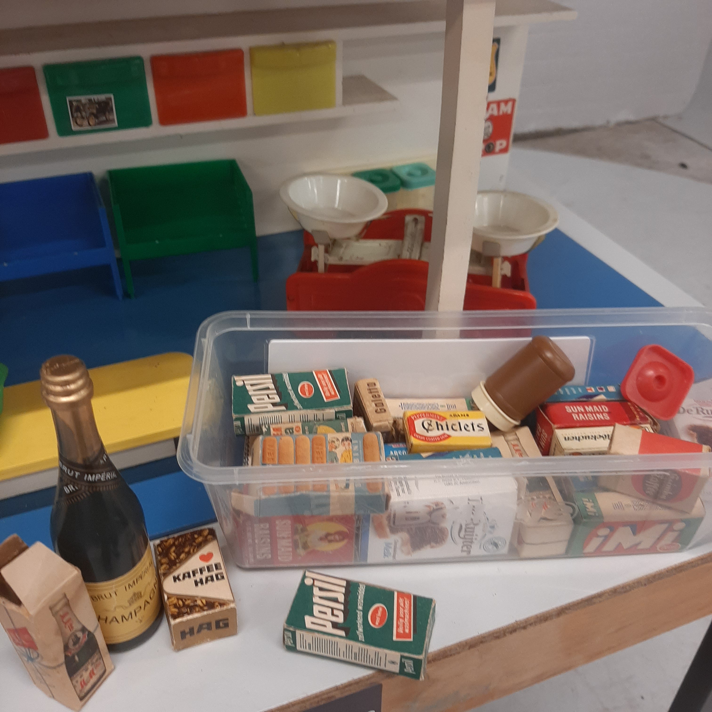 Okwa speel supermarkt met producten
