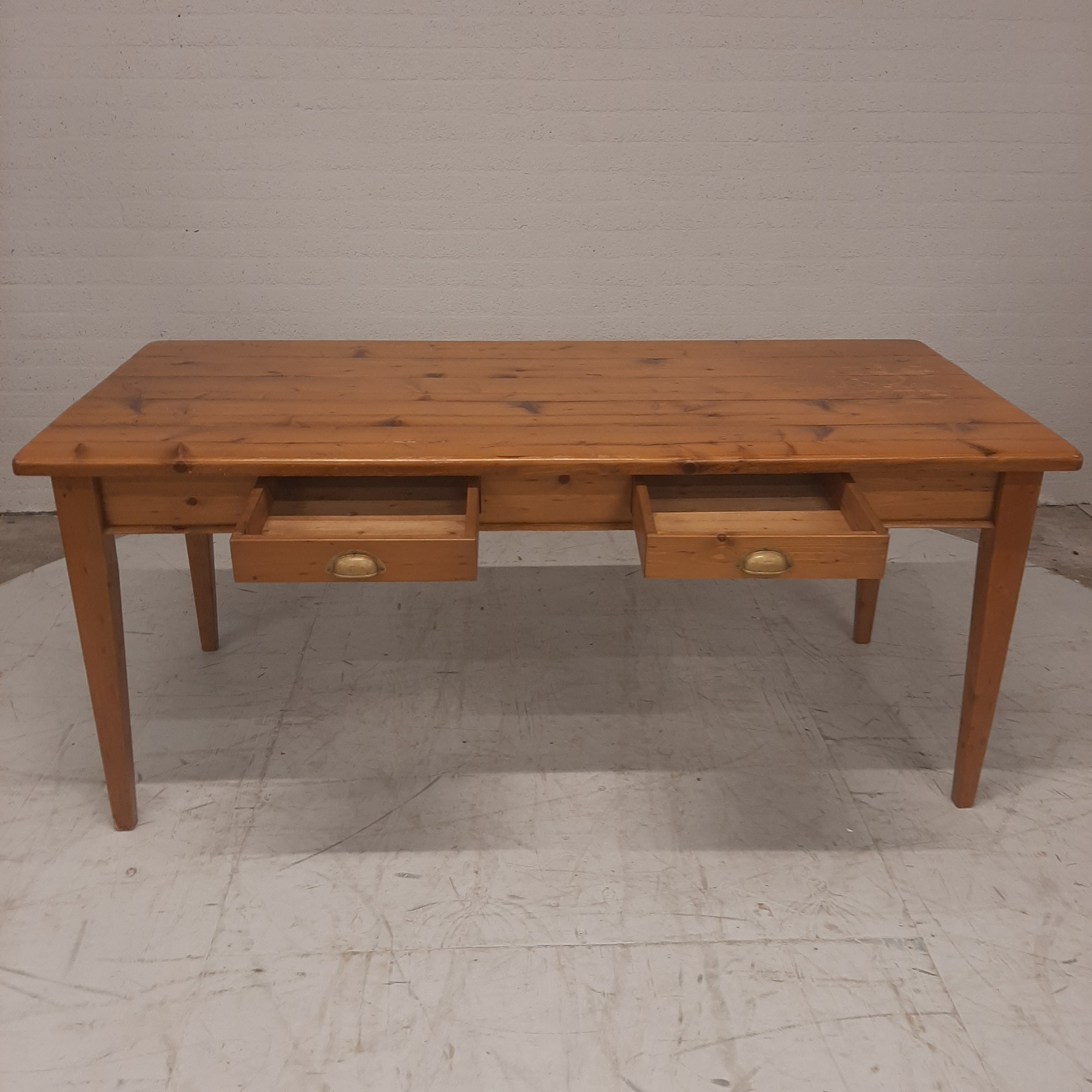 Grenen bureau / tafel