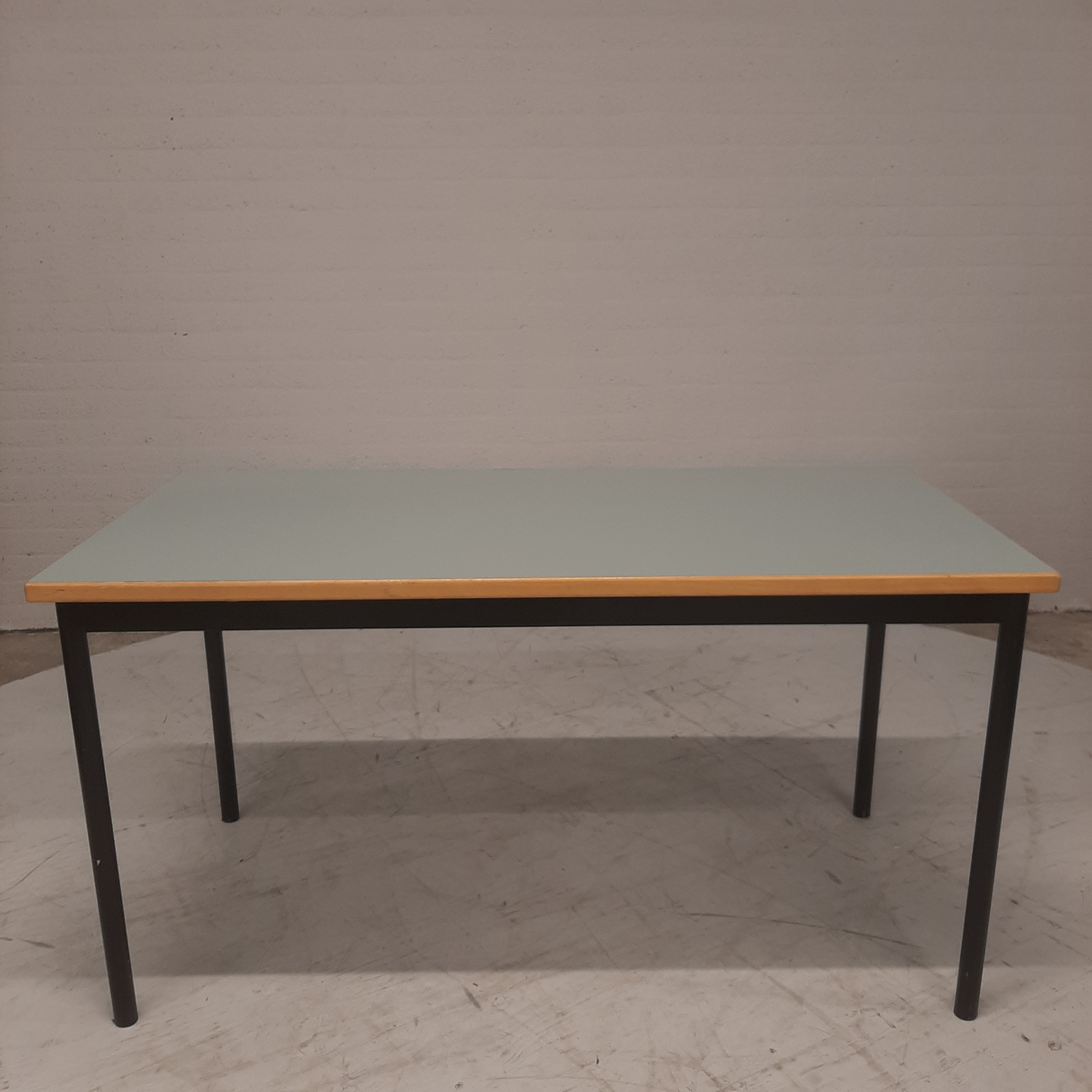 Eettafel / vergadertafel mintgroen blad